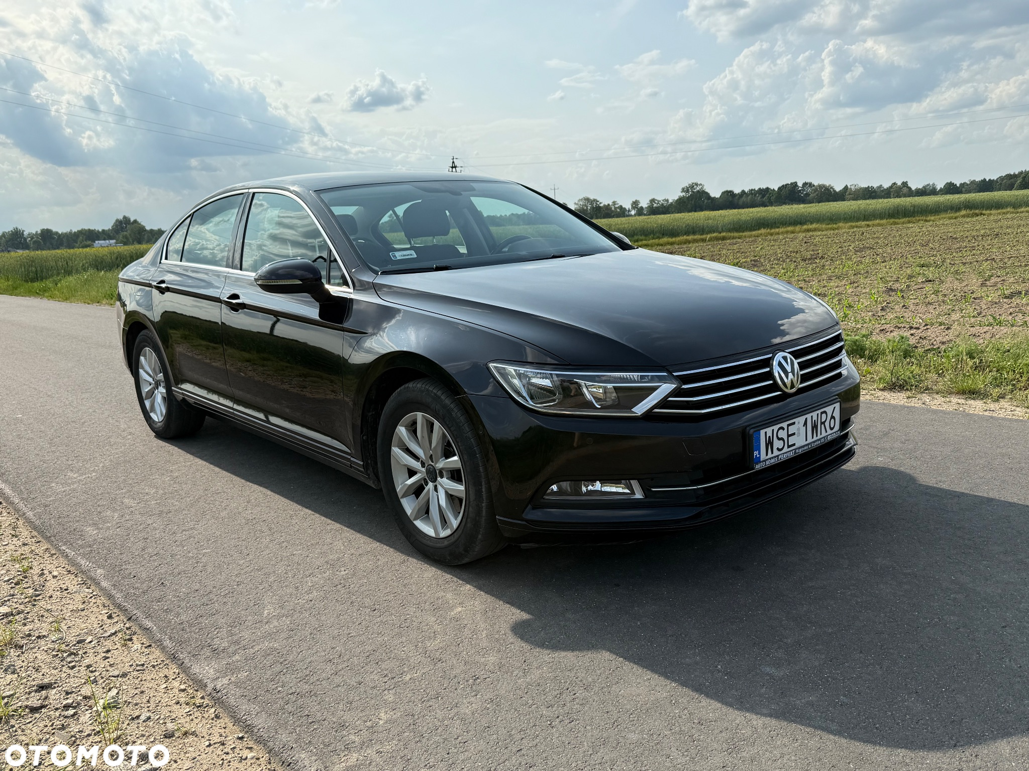 Volkswagen Passat Variant 1.6 TDI (BlueMotion Technology) DSG Comfortline - 2