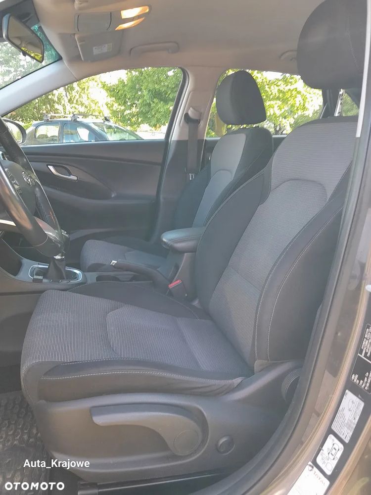 Hyundai i30 1.4 Classic + - 23