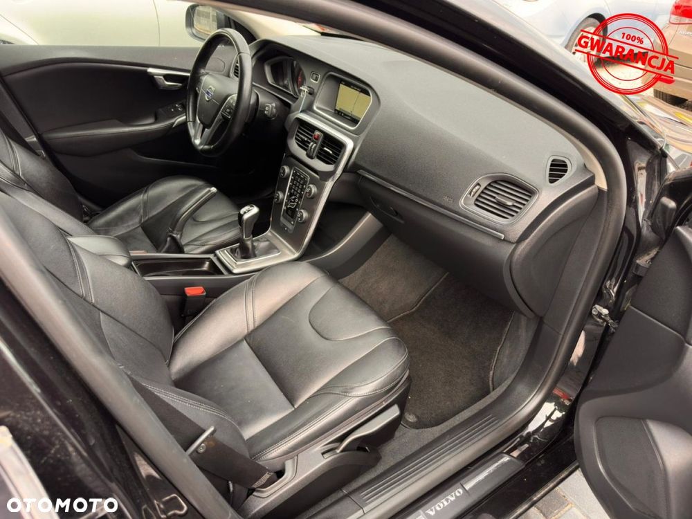 Volvo V40 D2 Drive-E R-Design Kinetic - 13