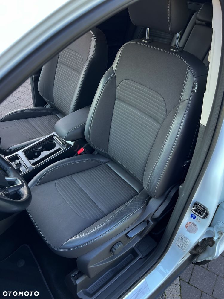 Ford Kuga 2.0 TDCi 4x4 Titanium - 28