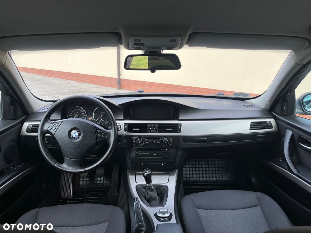 BMW Seria 3 - 10