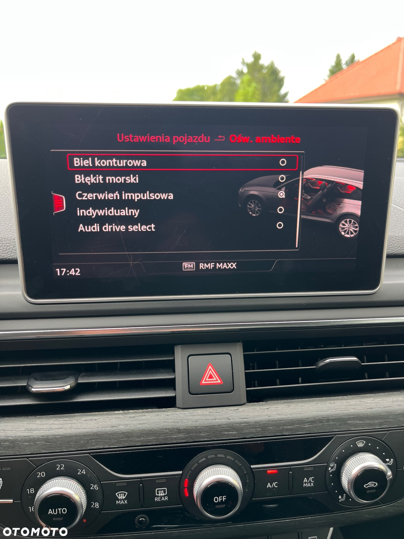Audi A4 2.0 TDI ultra S tronic sport - 26