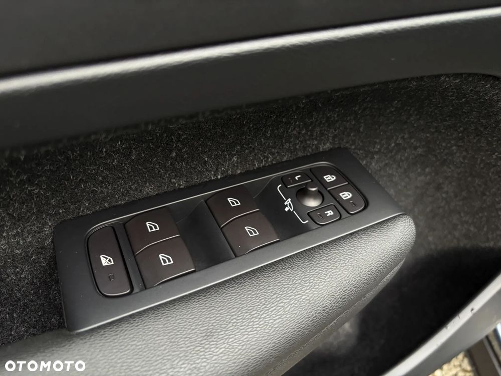 Volvo XC 40 D3 SCR Inscription - 34