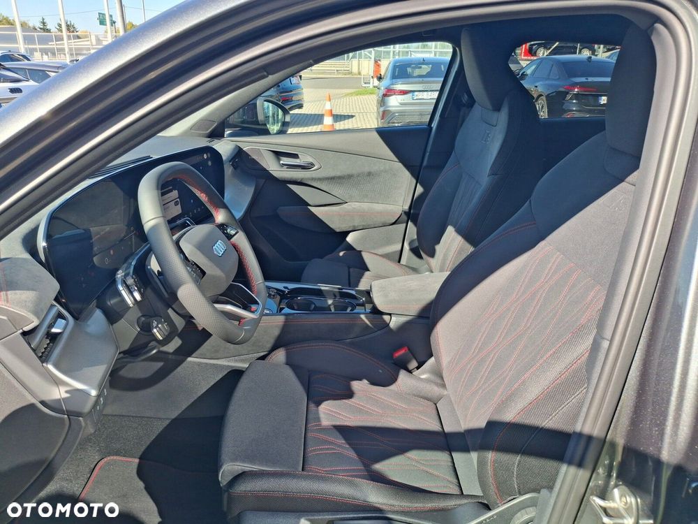 Audi Q3 Sportback - 28