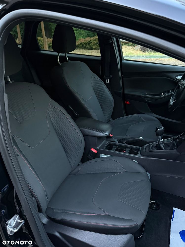 Ford Focus 2.0 TDCi ST-Line Black ASS - 26