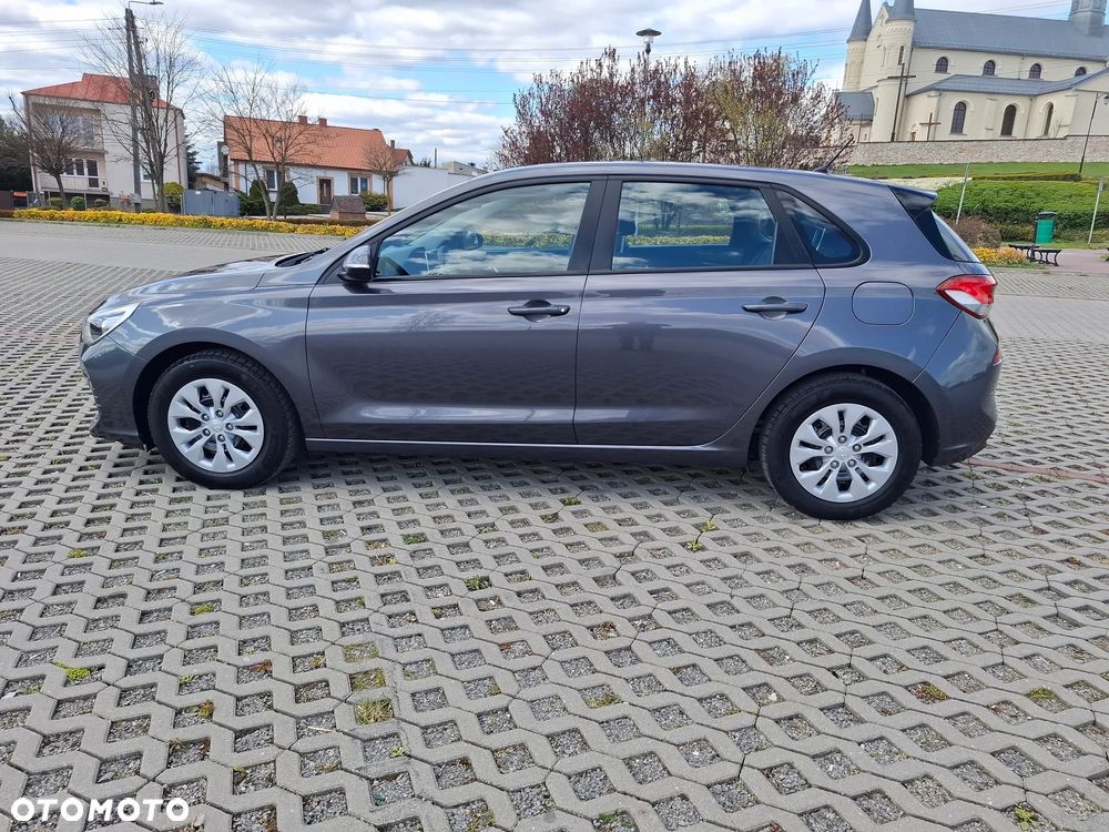 Hyundai i30 1.4 Classic + - 11