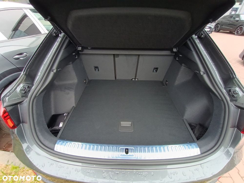 Audi Q3 Sportback - 28