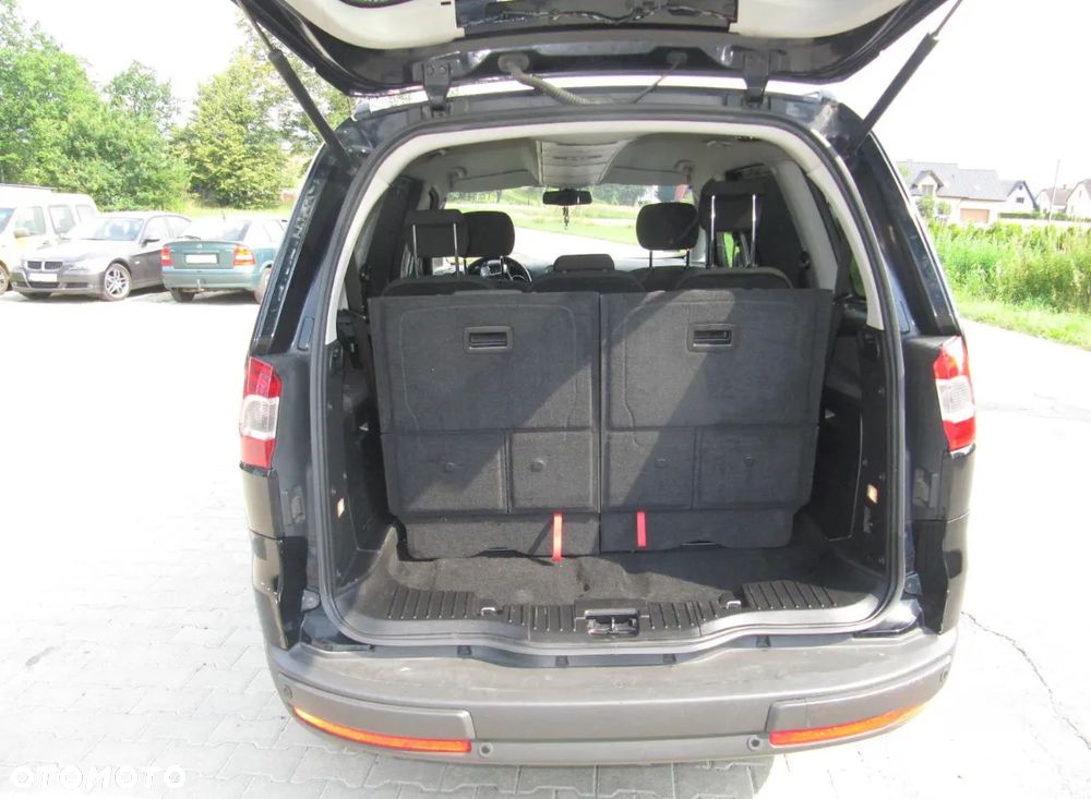 Ford Galaxy 2.0 TDCi Ghia - 14