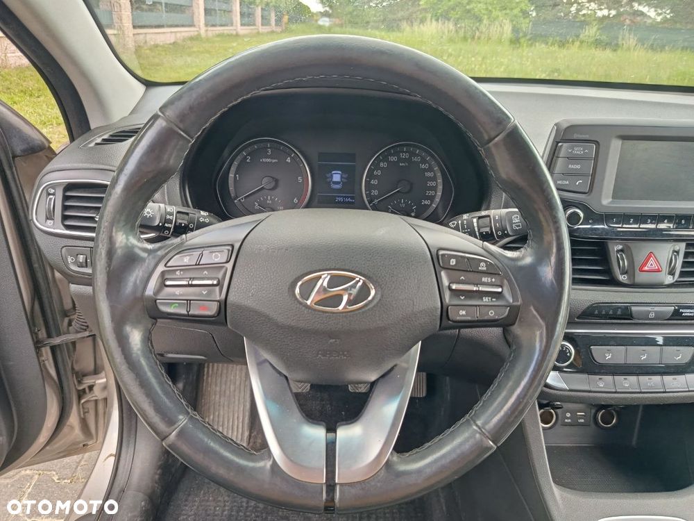 Hyundai i30 - 10