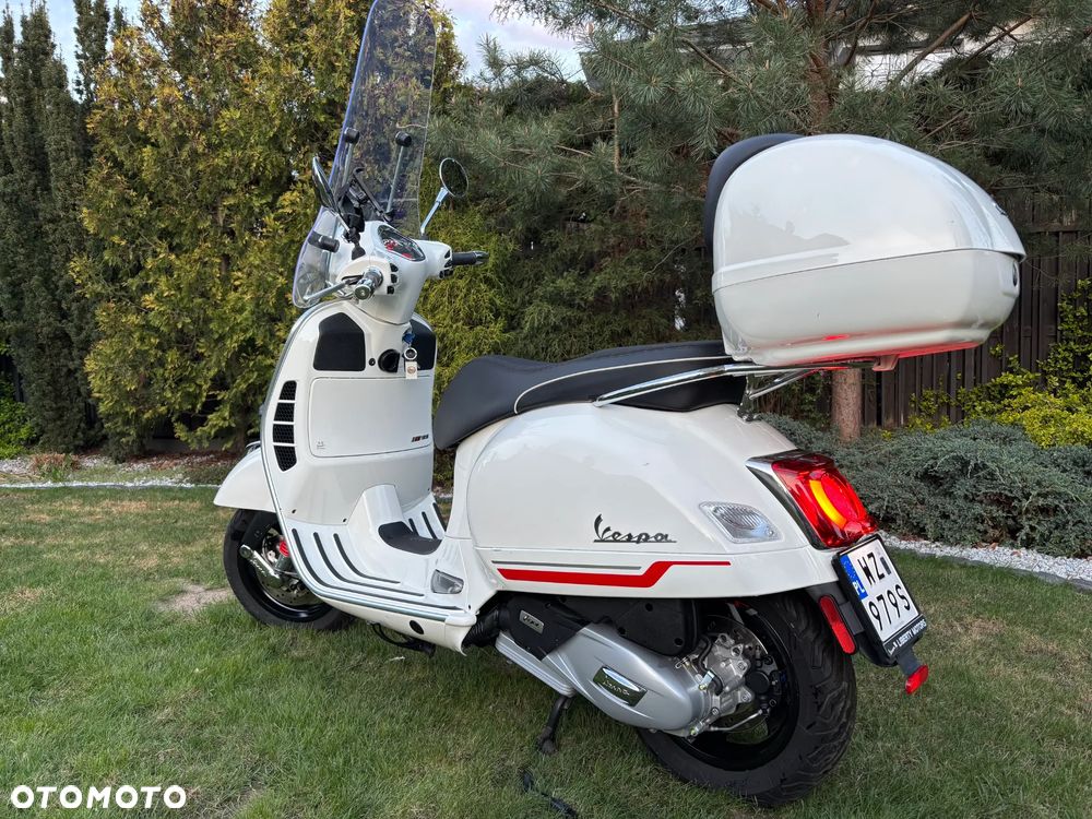 Piaggio Vespa - 9