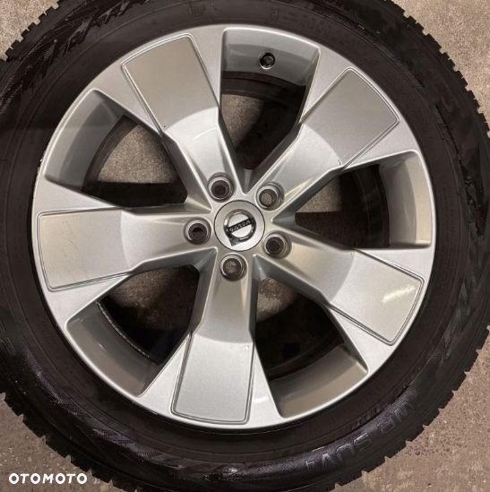 Koła felgi Volvo XC 40 5x108 opony zimowe Nokian 4x 235/55R18 - 3