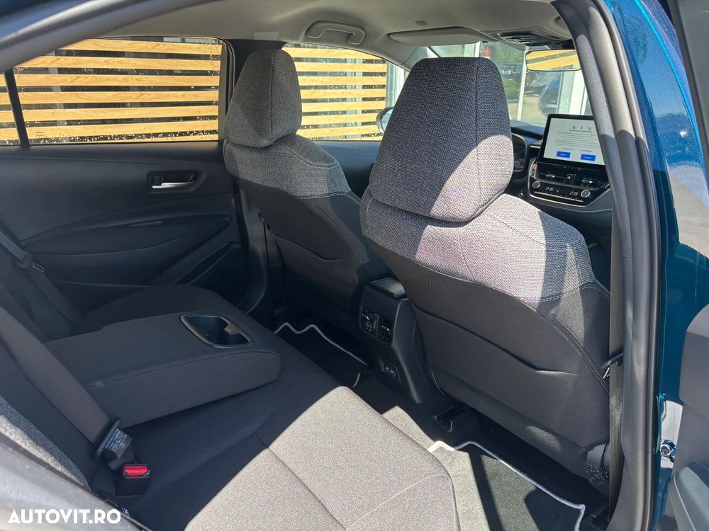 Toyota Corolla 1.8 HSD Dynamic - 10