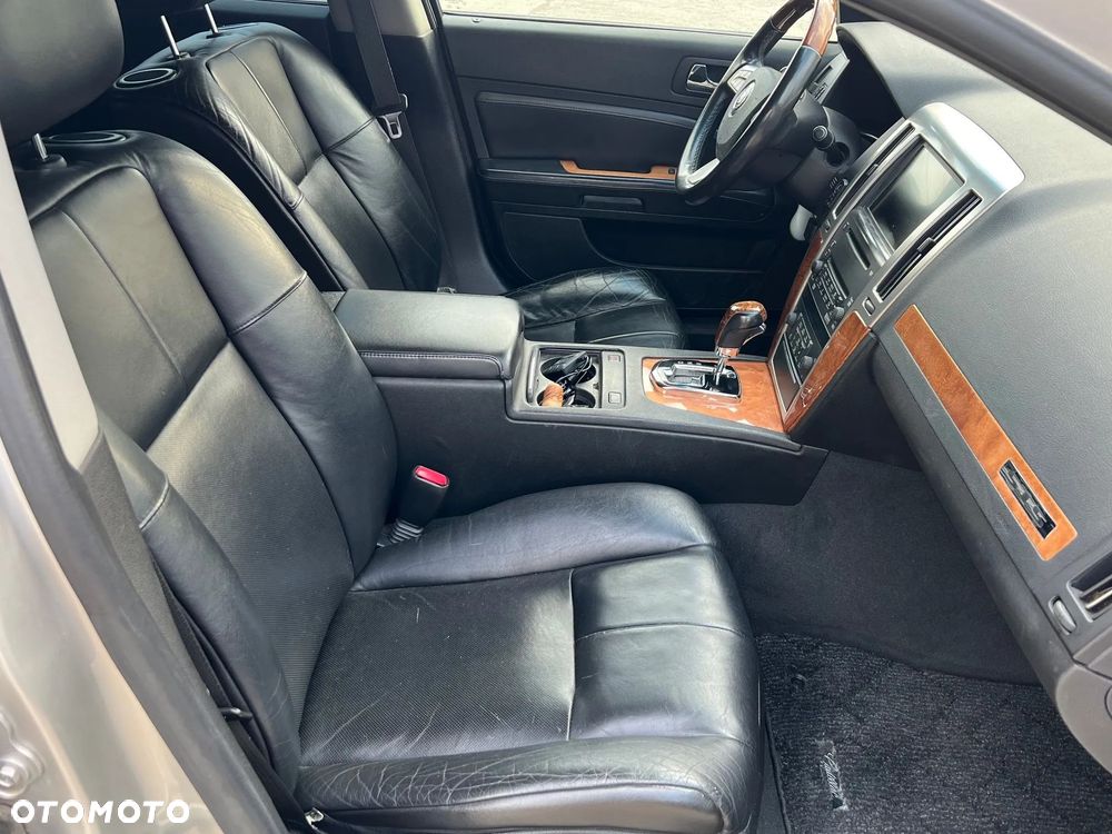 Cadillac STS - 15