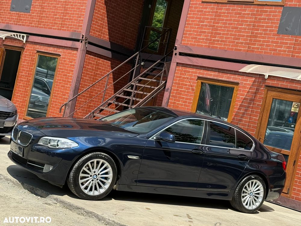BMW Seria 5 520d - 29