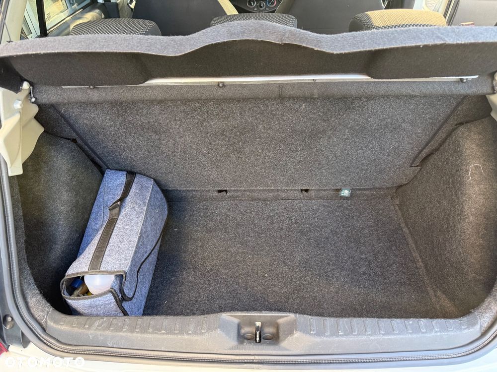 Nissan Micra 1.2 Visia - 11