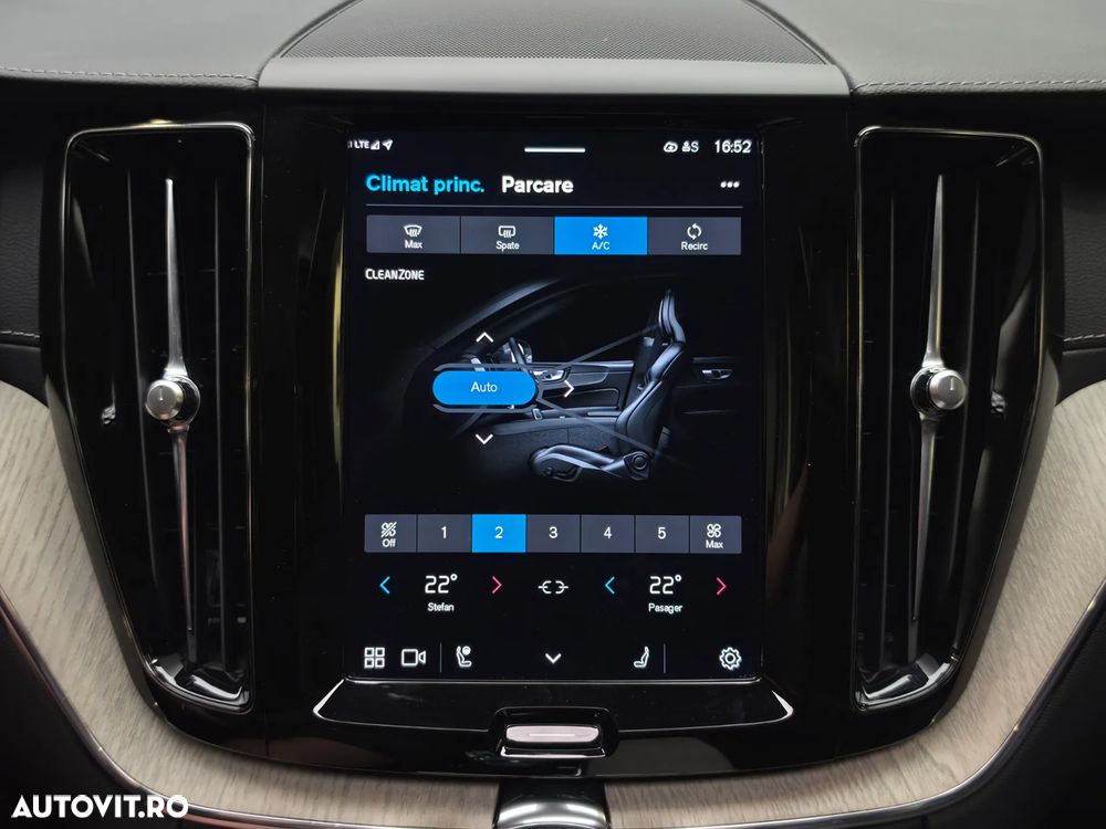Volvo XC 60 T6 AWD Recharge Geartronic Inscription Expression - 18
