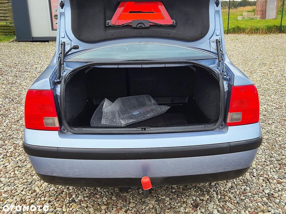 Volkswagen Passat 1.8T Comfortline - 29