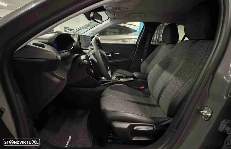Peugeot 208 - 7