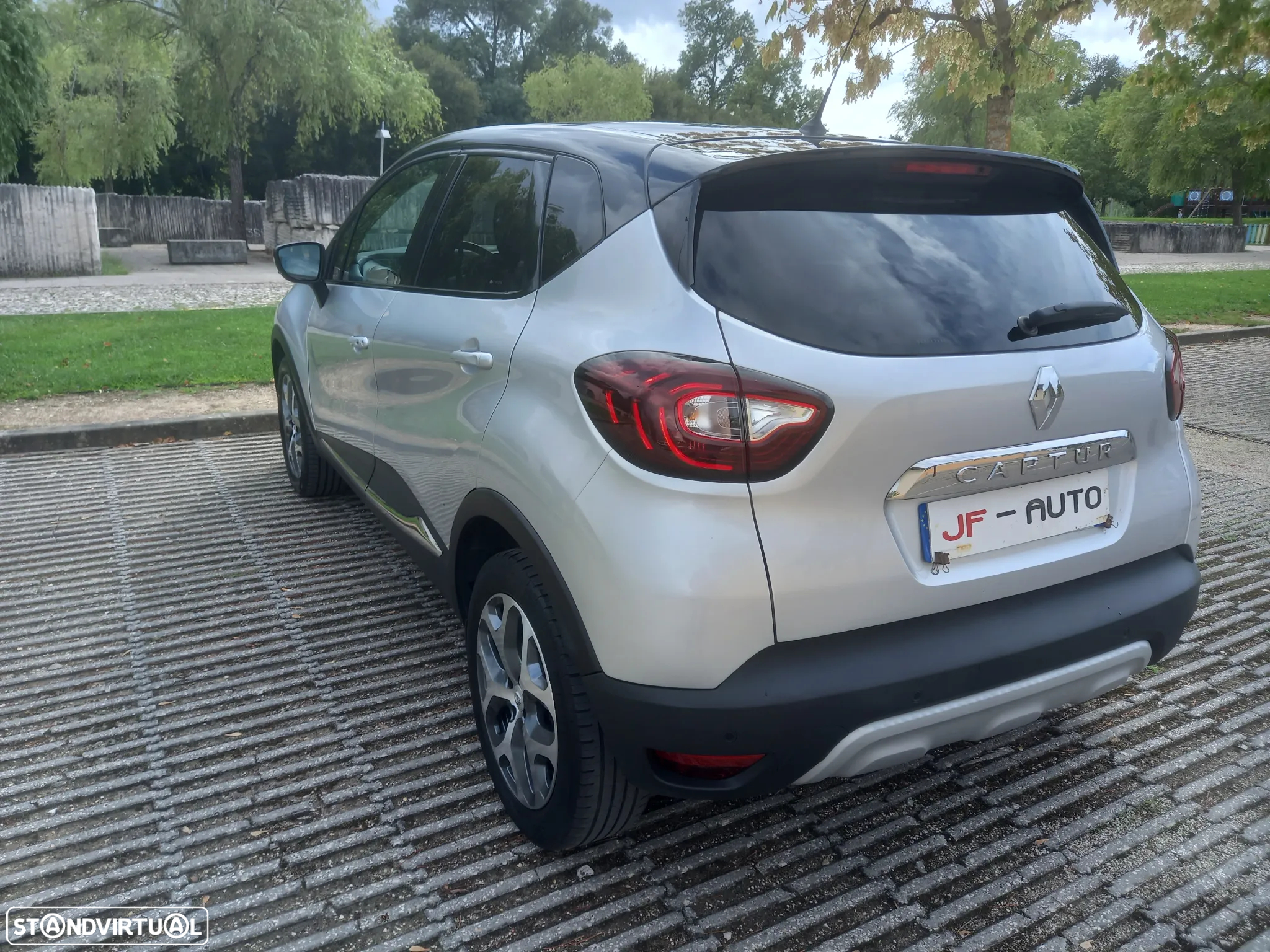 Renault Captur 0.9 TCE Exclusive - 18