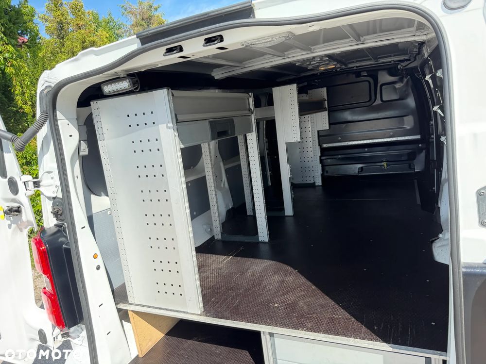 Opel VIVARO - 30