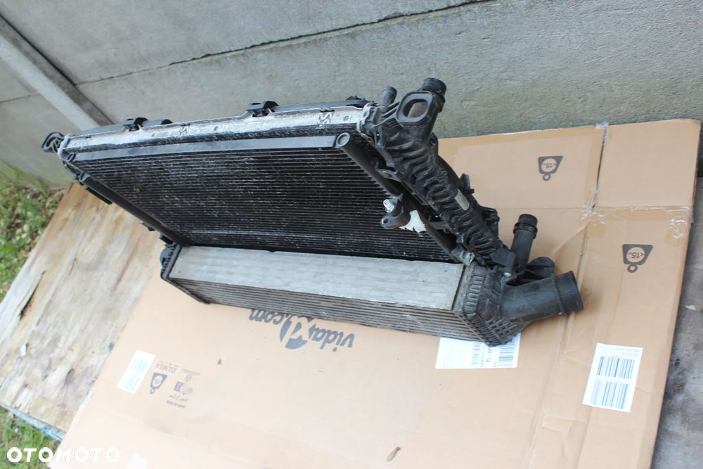 KOMPLET CHŁODNIC WENTYLATOR AUDI A4 A5 Q5 8K0121251T 2014 - 2