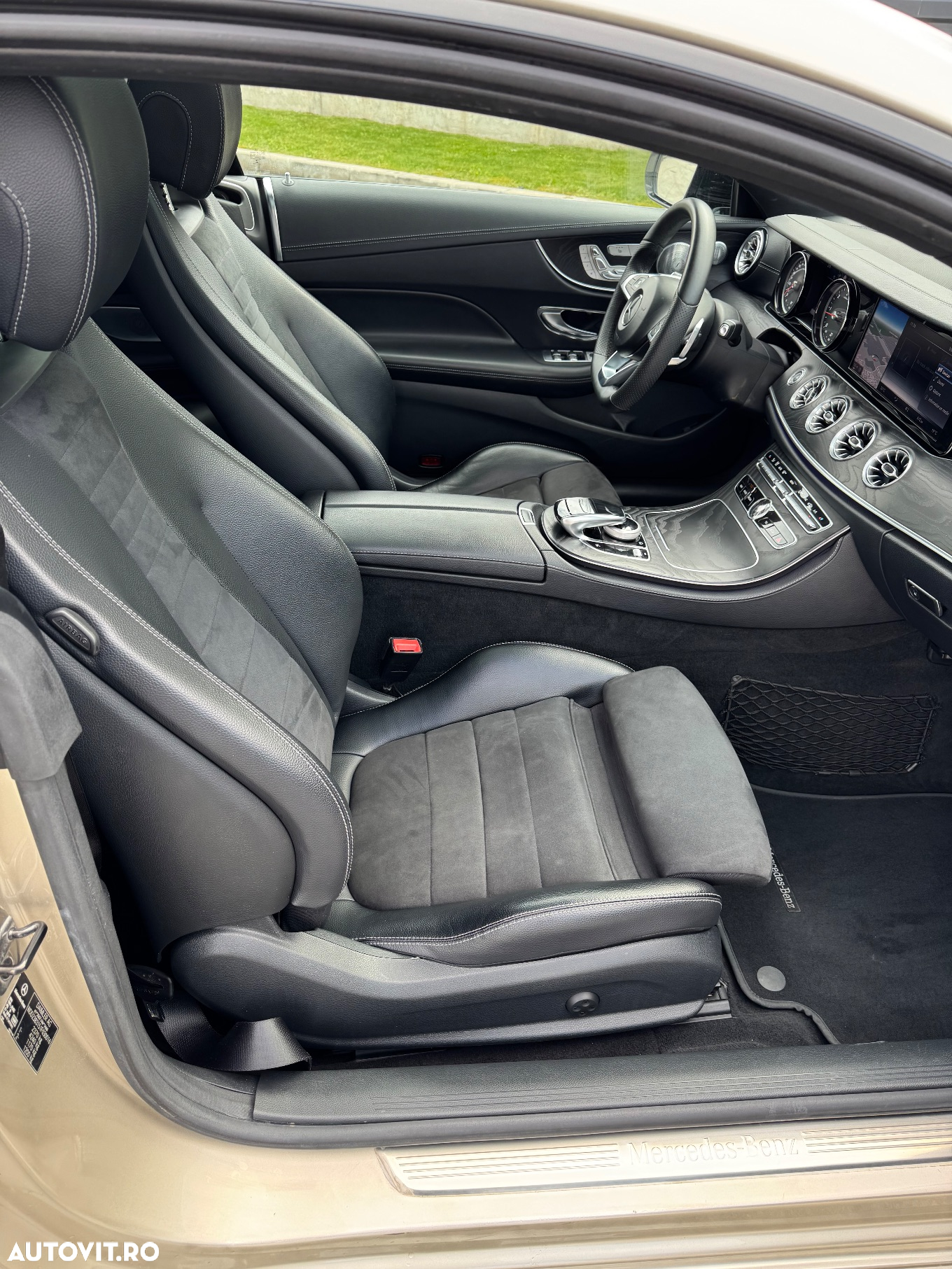 Mercedes-Benz E 220 d 4MATIC Cabrio - 11