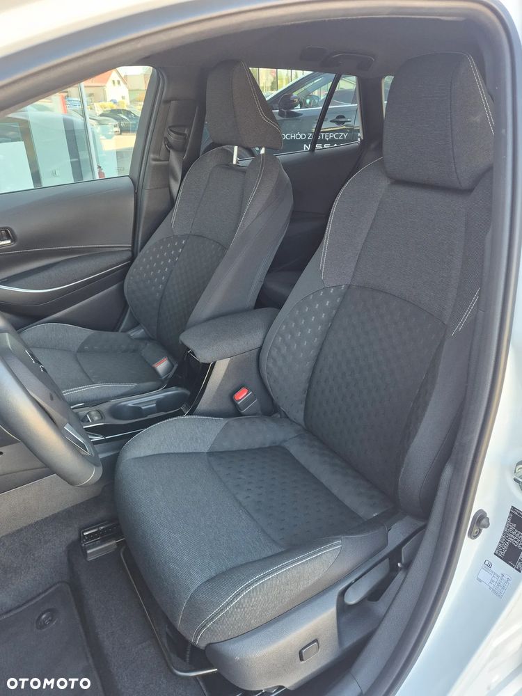 Suzuki Swace 1.8 Hybrid Premium Plus CVT - 12