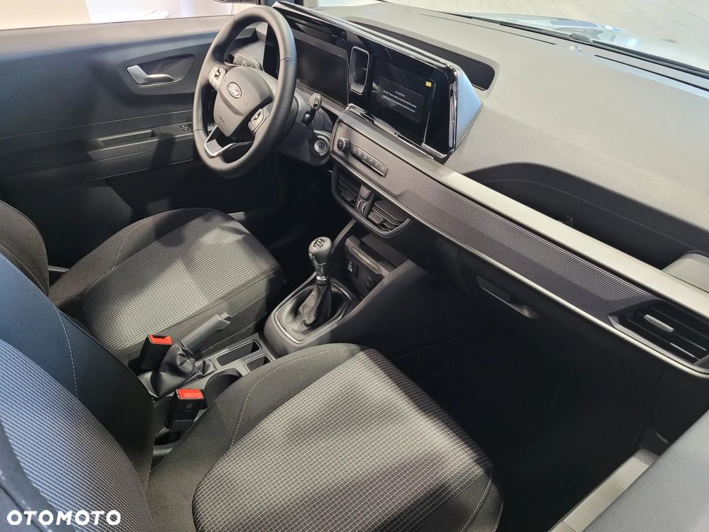 Ford Transit Courier - 8