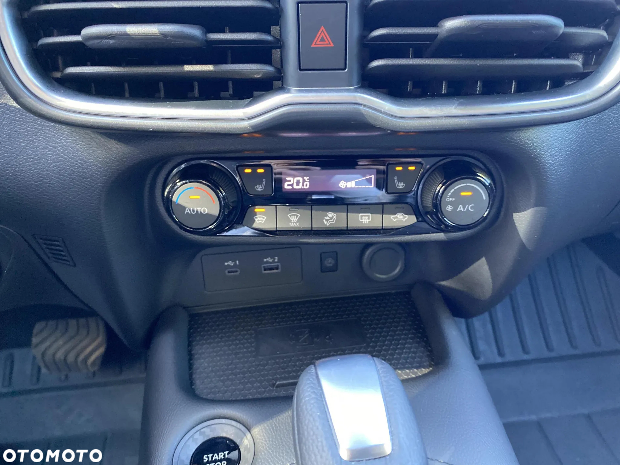 Nissan Juke 1.6 Hybrid N-Connecta AMT - 17