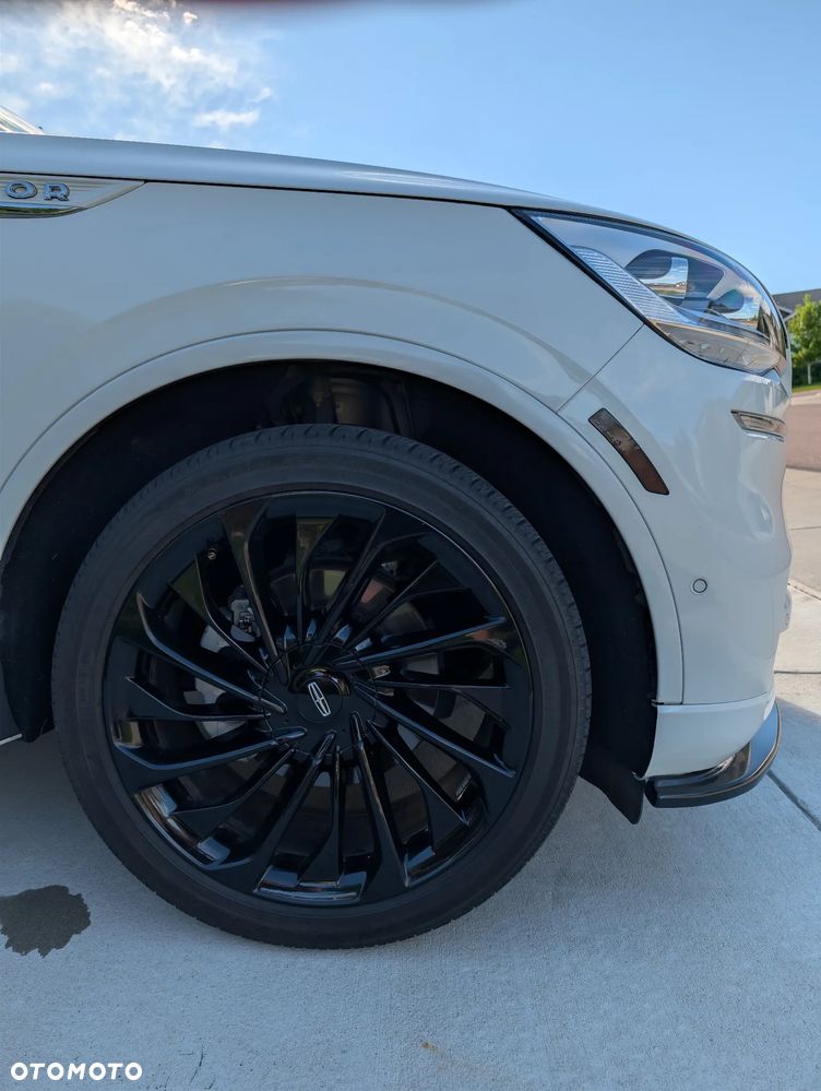 Lincoln Aviator - 11