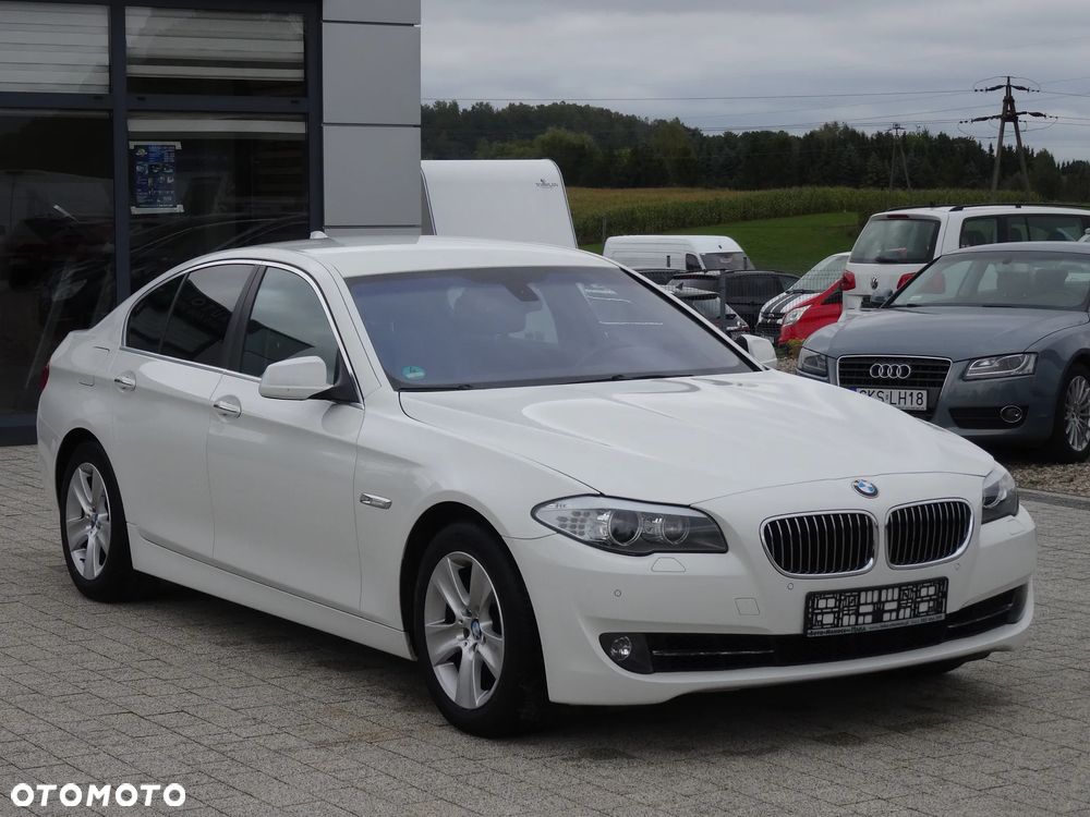 BMW Seria 5 520i Sport-Aut - 1