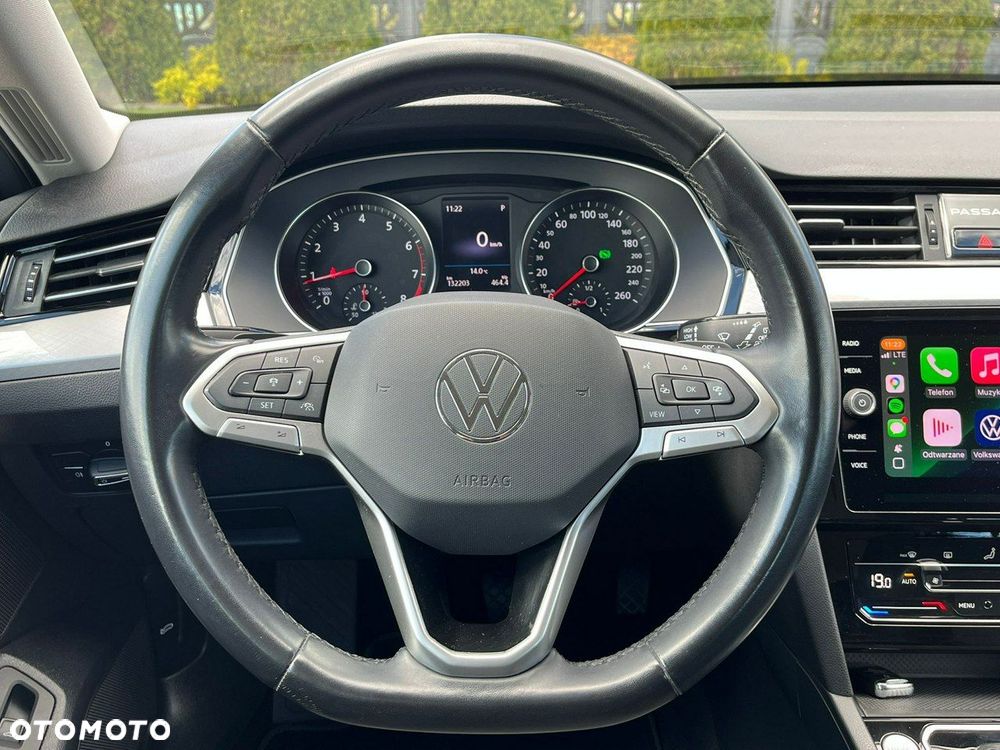 Volkswagen Passat 2.0 TSI Business DSG - 8