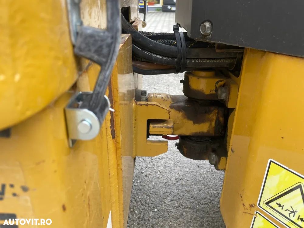 Caterpillar CB14B - 15