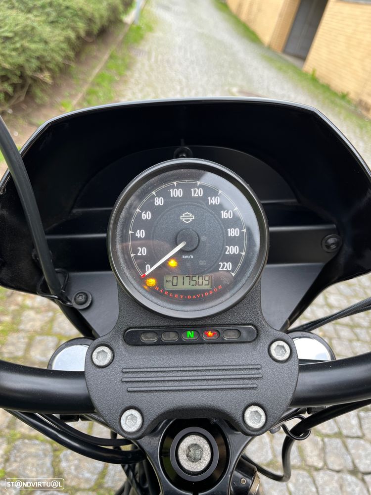 Harley-Davidson Sportster IRON 1200 XL - 10