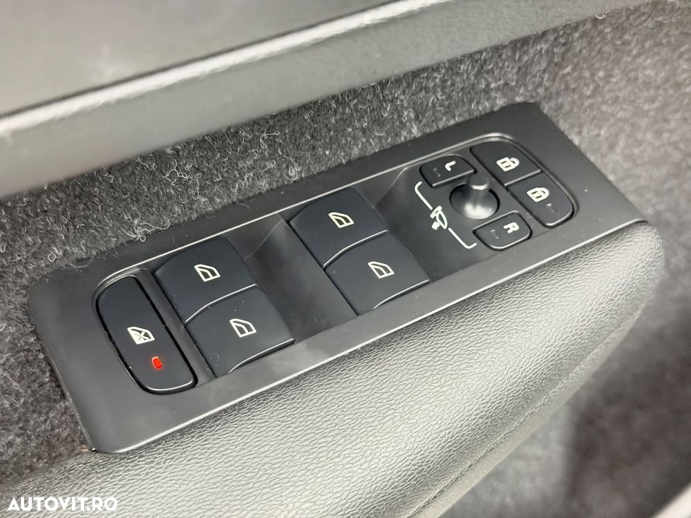 Volvo XC 40 D3 Momentum Pro - 11