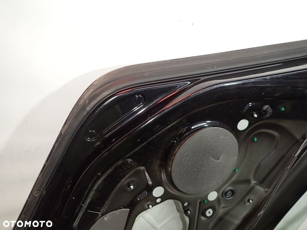 DRZWI LEWY TYŁ VOLKSWAGEN GOLF V HB LC9Z - 18