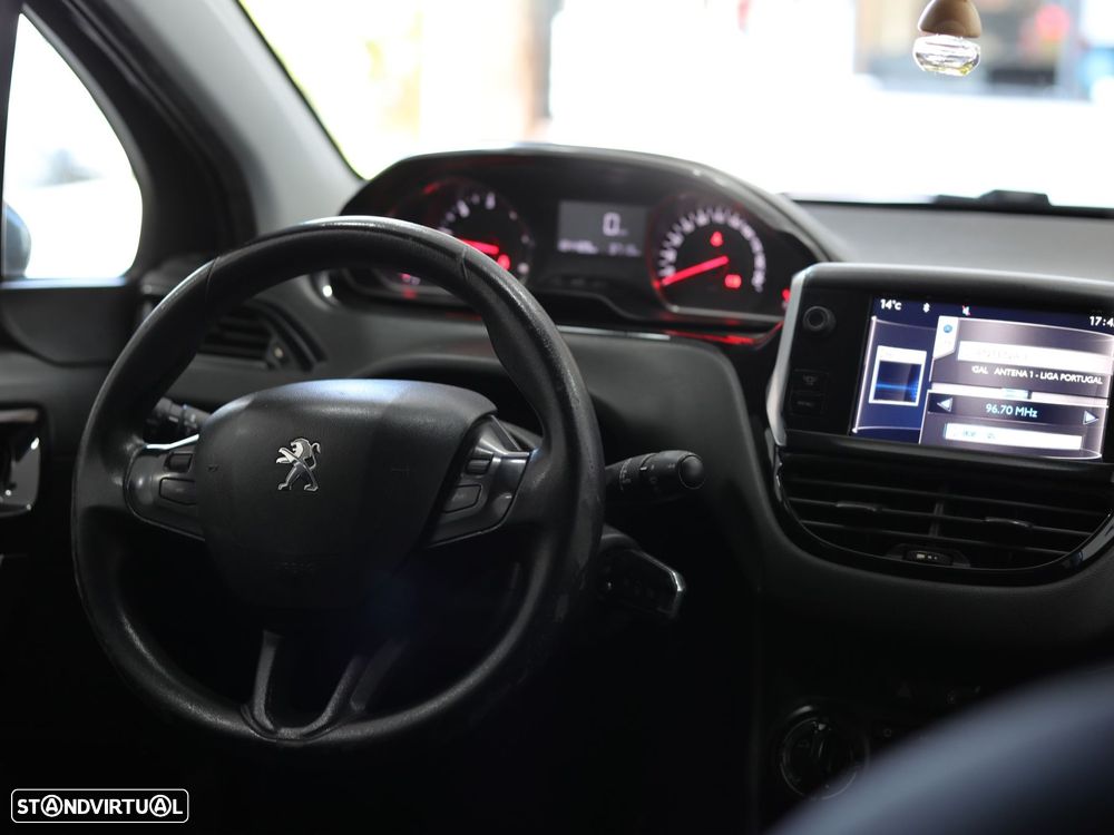 Peugeot 208 1.4 HDi Allure - 8