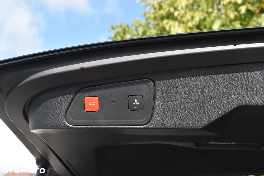 Peugeot 3008 BlueHDi 130 Stop & Start EAT8 Allure Pack - 25