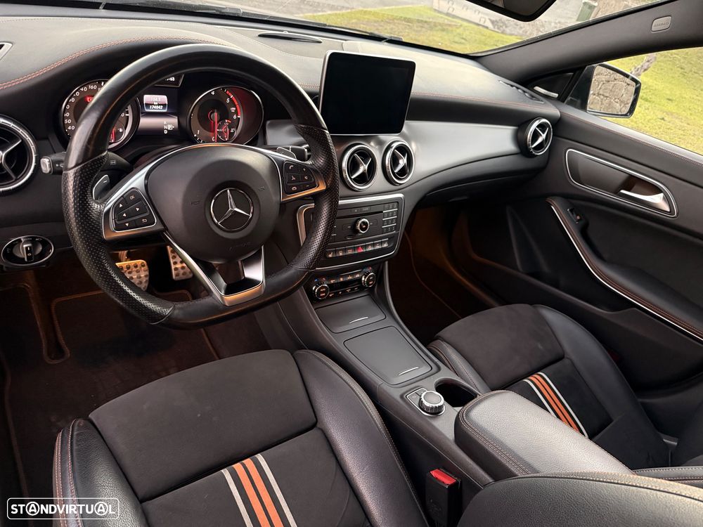 Mercedes-Benz CLA 220 - 19