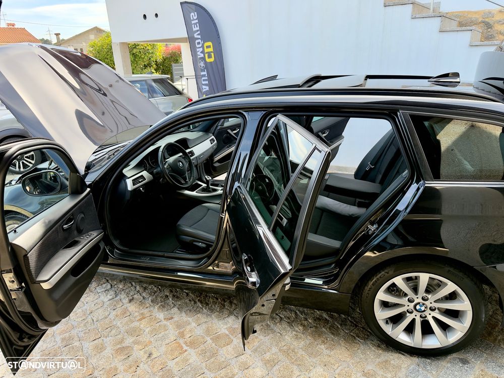 BMW 320 d Navigation Sport - 4