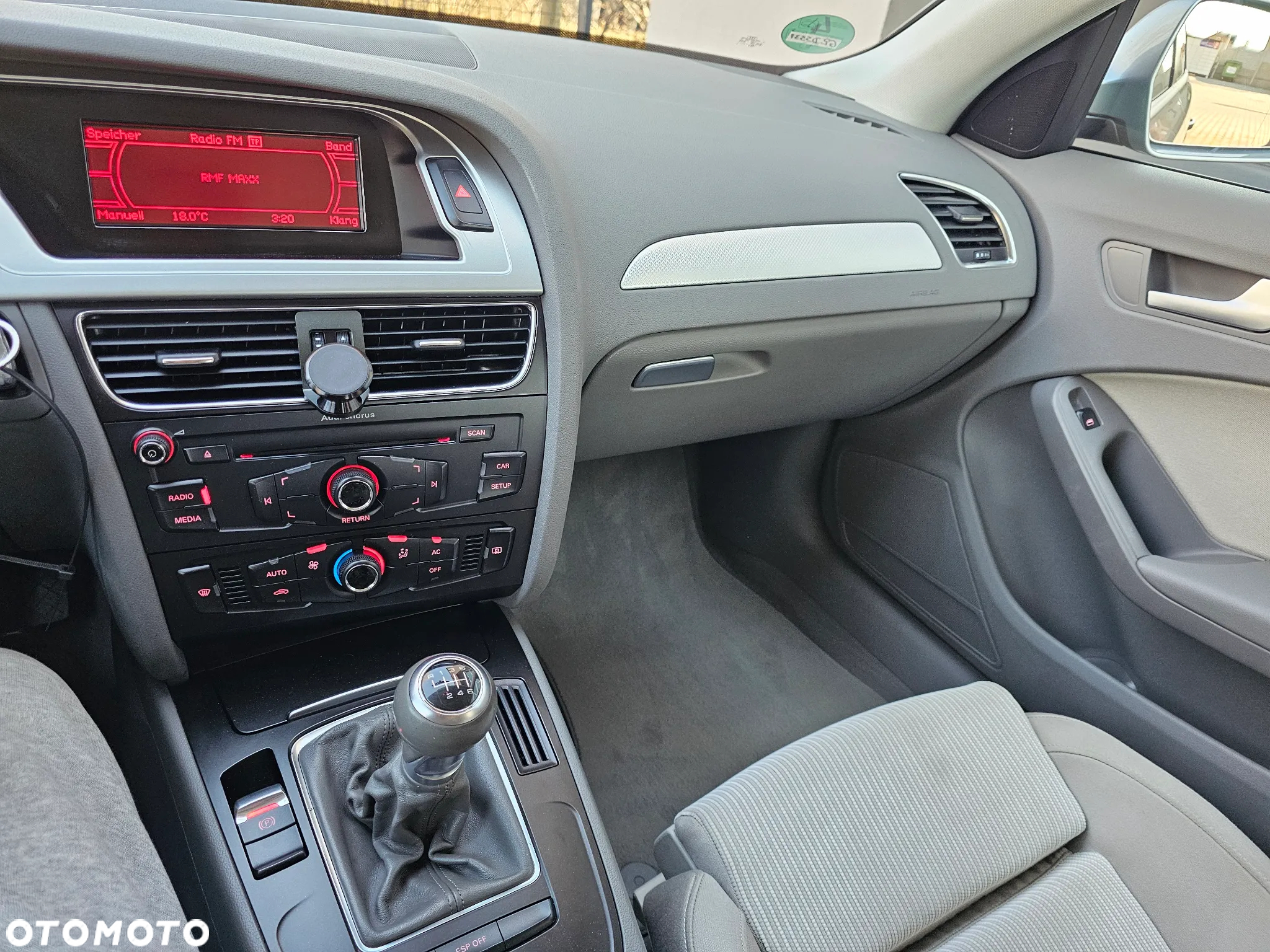 Audi A4 1.8 TFSI Attraction - 8