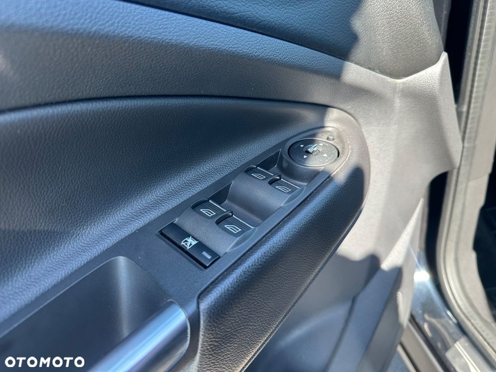 Ford Kuga 2.0 TDCi 2x4 Champions Edition - 13