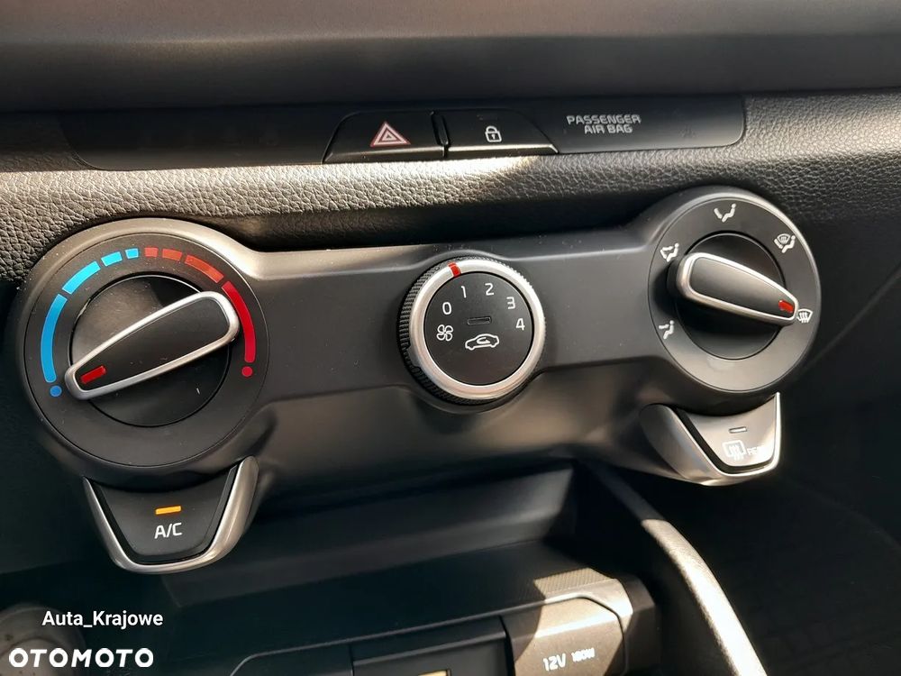 Kia RIO VAN - 16