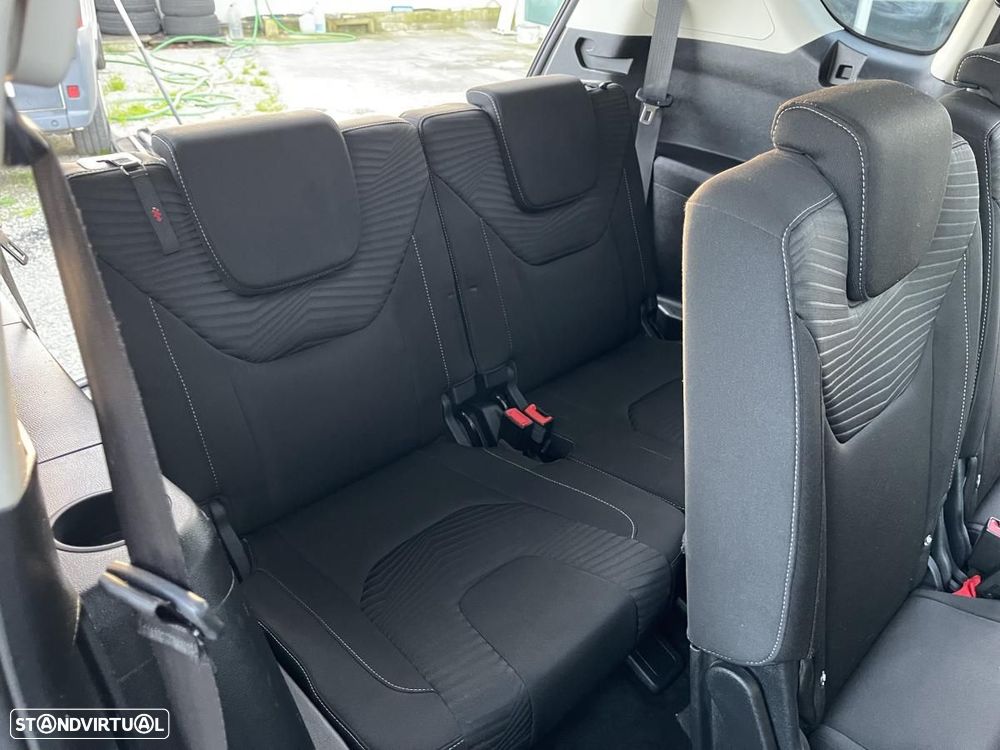 Ford S-Max 2.0 TDCi Business - 25