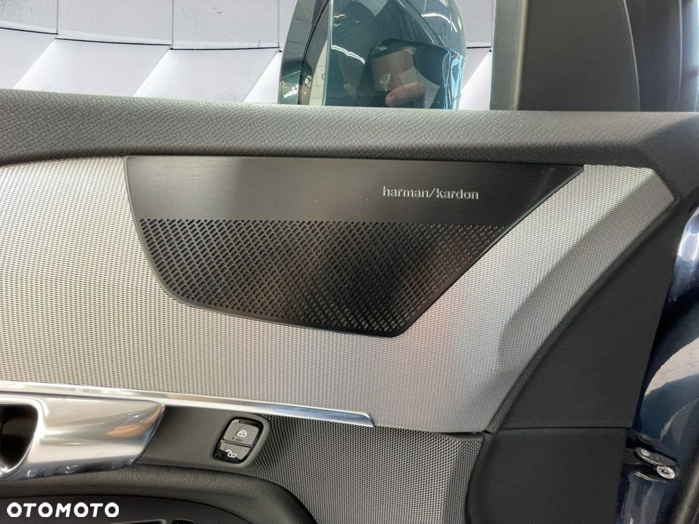 Volvo XC 90 T8 AWD Recharge Core - 25