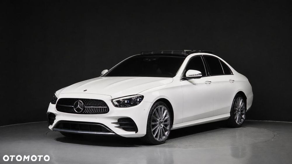 Mercedes-Benz Klasa E 300 9G-TRONIC AMG Line - 1