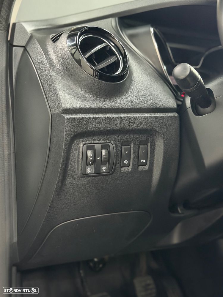 Renault Captur 1.5 dCi Exclusive - 12