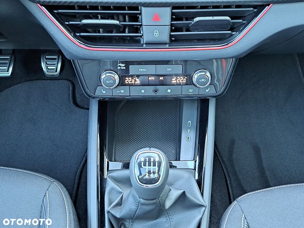 Skoda Kamiq 1.5 TSI Monte Carlo - 24