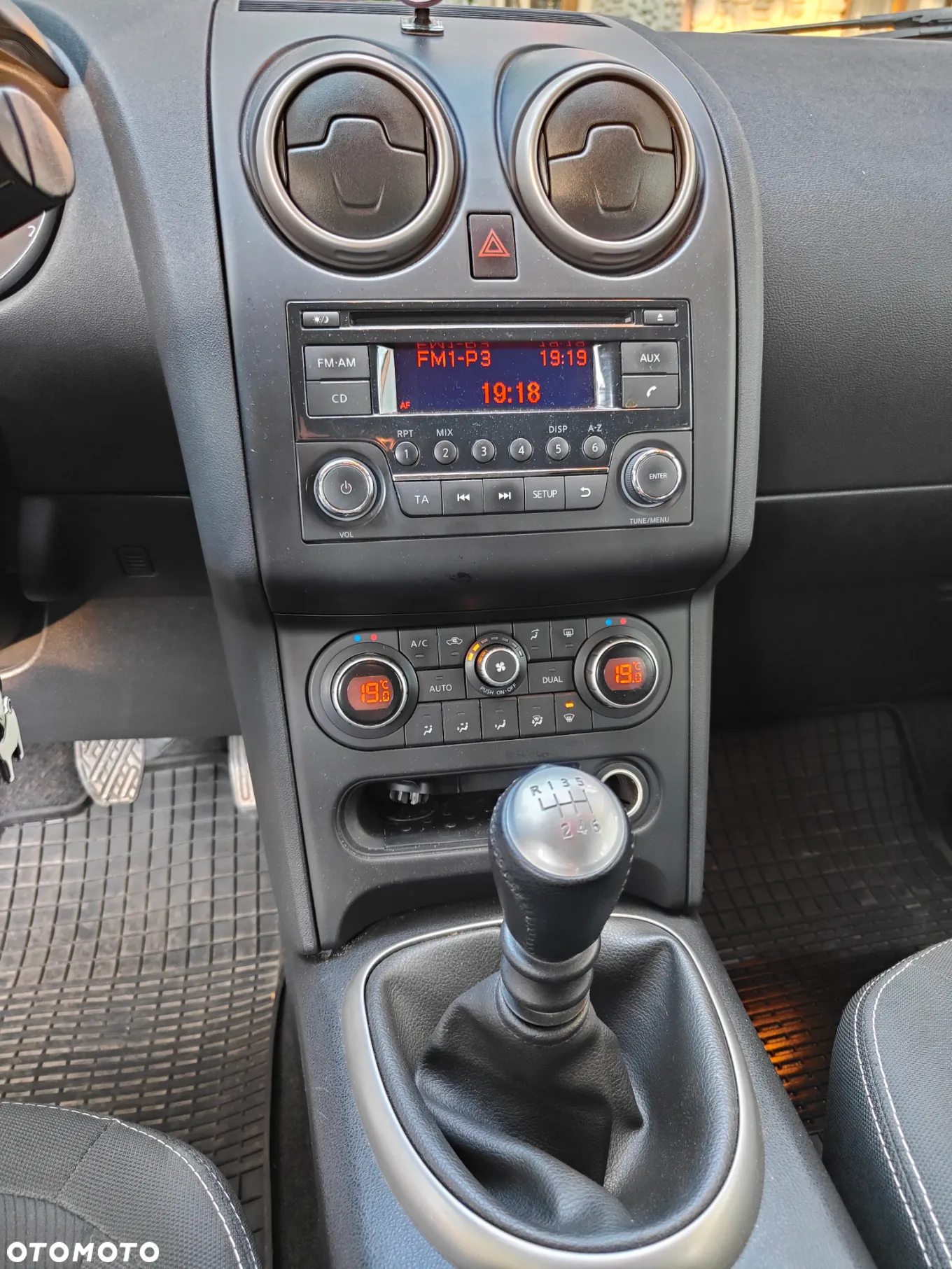 Nissan Qashqai 1.6 dCi Acenta S&S - 17