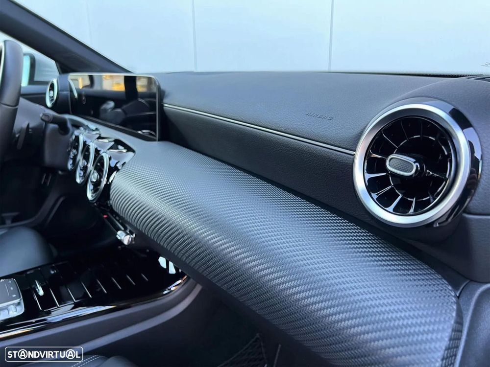 Mercedes-Benz A 180 Limousine d Business Solutions Aut. - 24